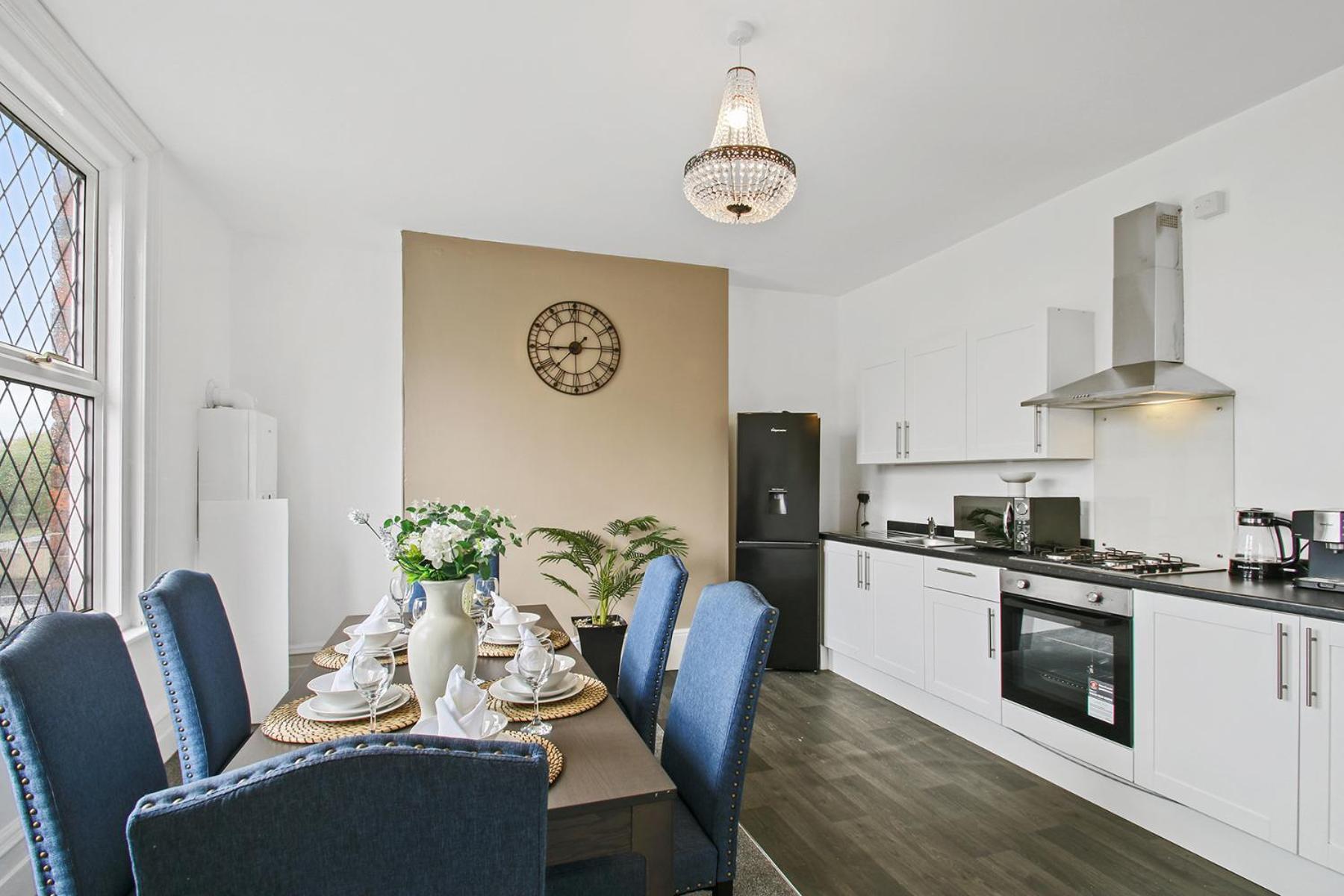 Home In Woodhouse, Leeds Λιντς Εξωτερικό φωτογραφία