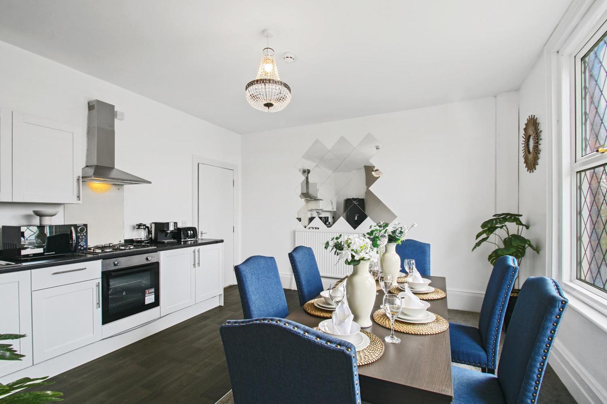 Home In Woodhouse, Leeds Λιντς Εξωτερικό φωτογραφία